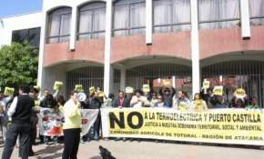 Opositores a Termoeléctrica Castilla presentan recurso de protección